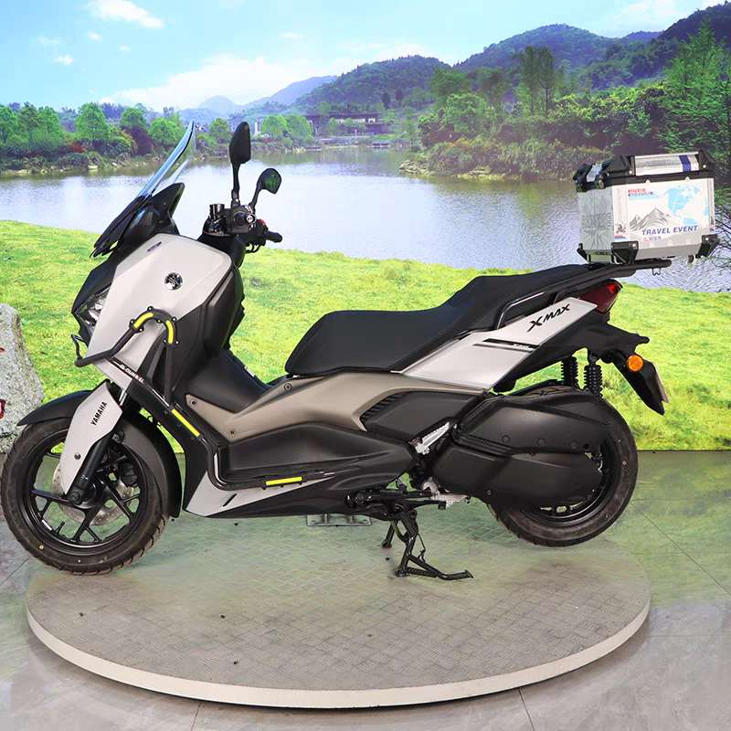 Yamaha-xmax-300cc