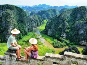 Things-to-do-in-ninh-binh-culturephamtravel-1