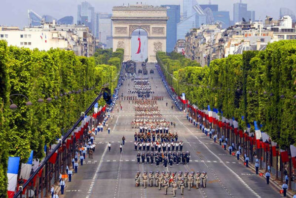 Dai-lo-champs-elysees_-2