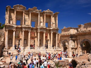 Thu-vien-ephesus-2